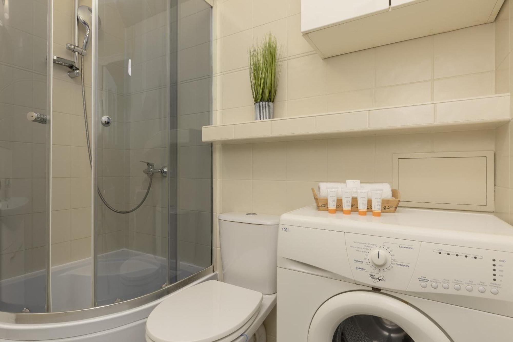 Leilighet Rent Like - Comfortable Sapiezynska *